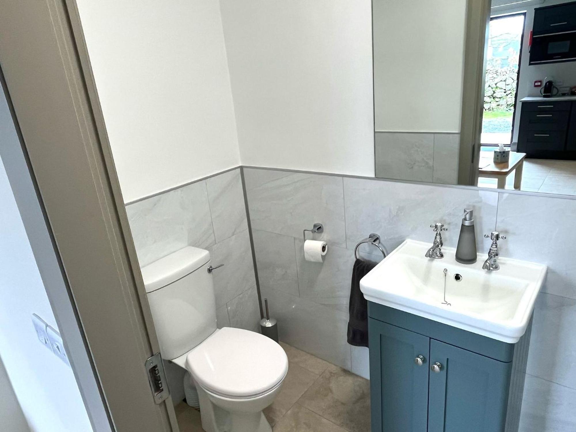 Tigh Fitz Apartments - Inis Mor, Aran Island イニシュモア エクステリア 写真